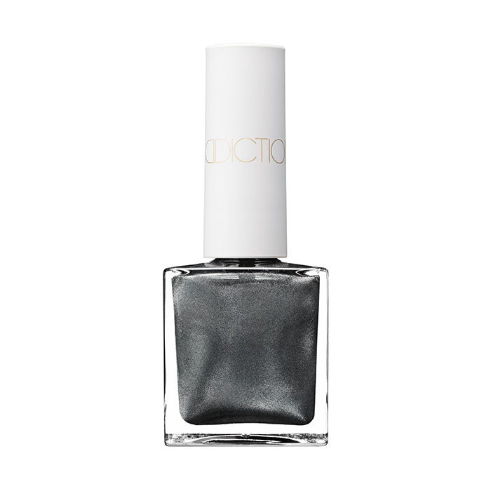 ザ マグネット ネイルポリッシュ “アンアースド ラスター” 102MG Charcoal Glitz
